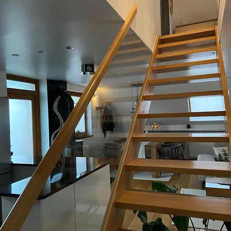 Kuschelige Auszeit - Kamin, Schaumbad Und Wohnküche Apartment *