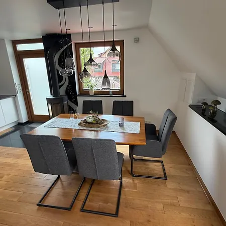 Kuschelige Auszeit - Kamin, Schaumbad Und Wohnkueche Apartman *